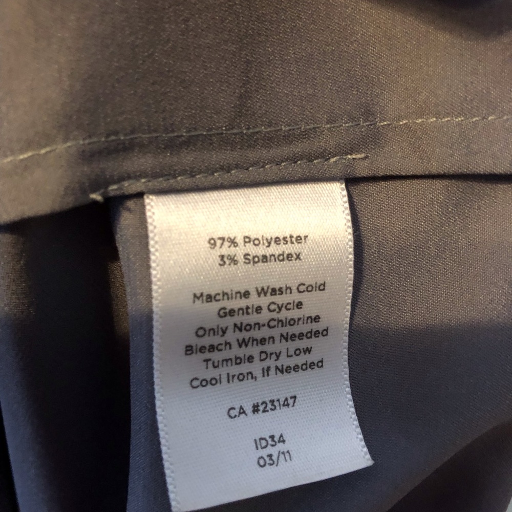 Talbots Silver Button Ruffle Top MP - Picture 8 of 8
